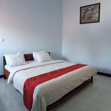 Hotel Ilhami Blitar ภายนอก รูปภาพ
